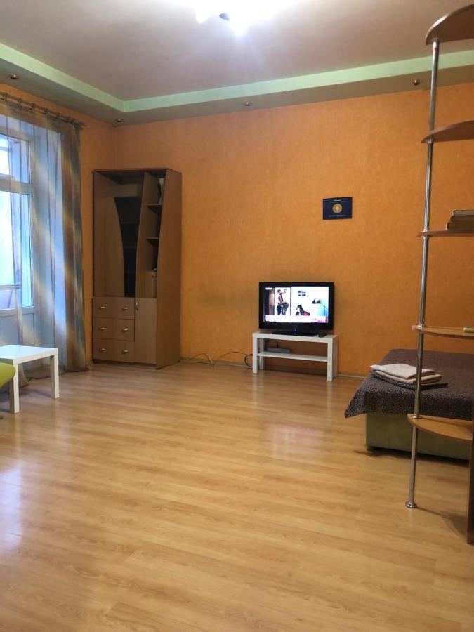 Квартира-Студия На Котляра Kharkov Luaran gambar